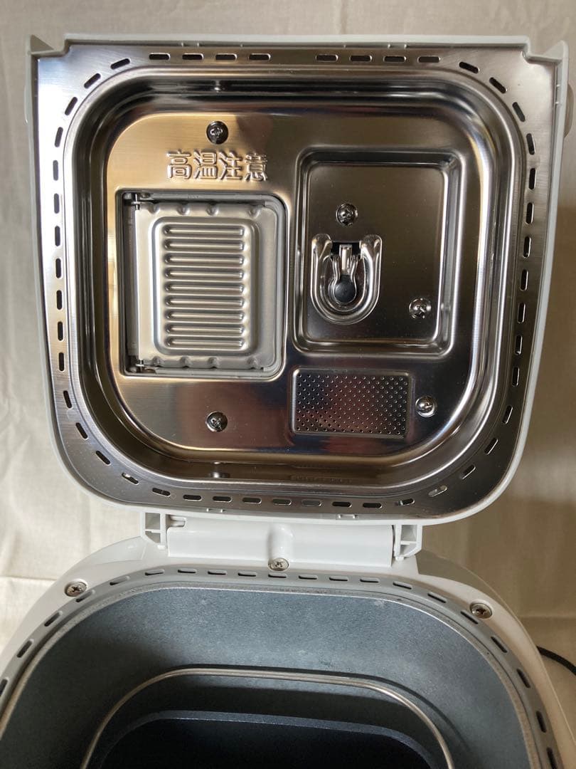 24　Panasonic ホームベーカリー　SD-BMS106