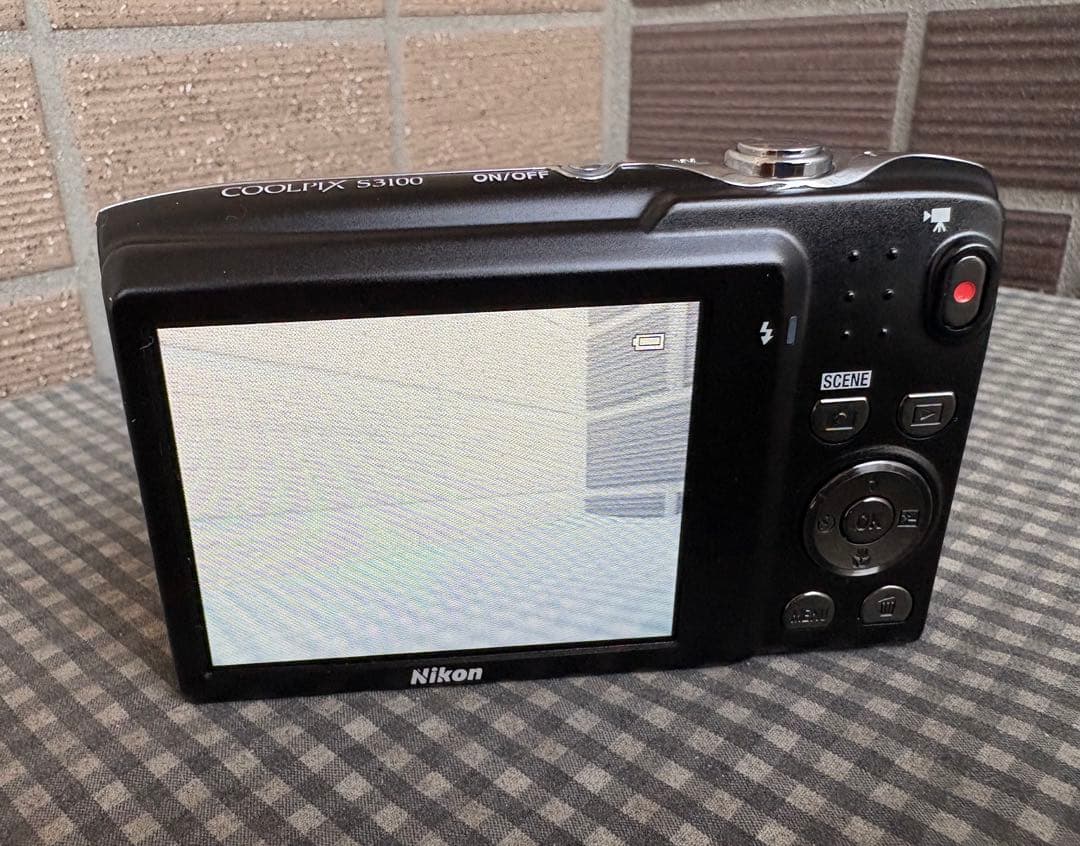 Nikon COOLPIX S3100 コンパクトデジタルカメラ