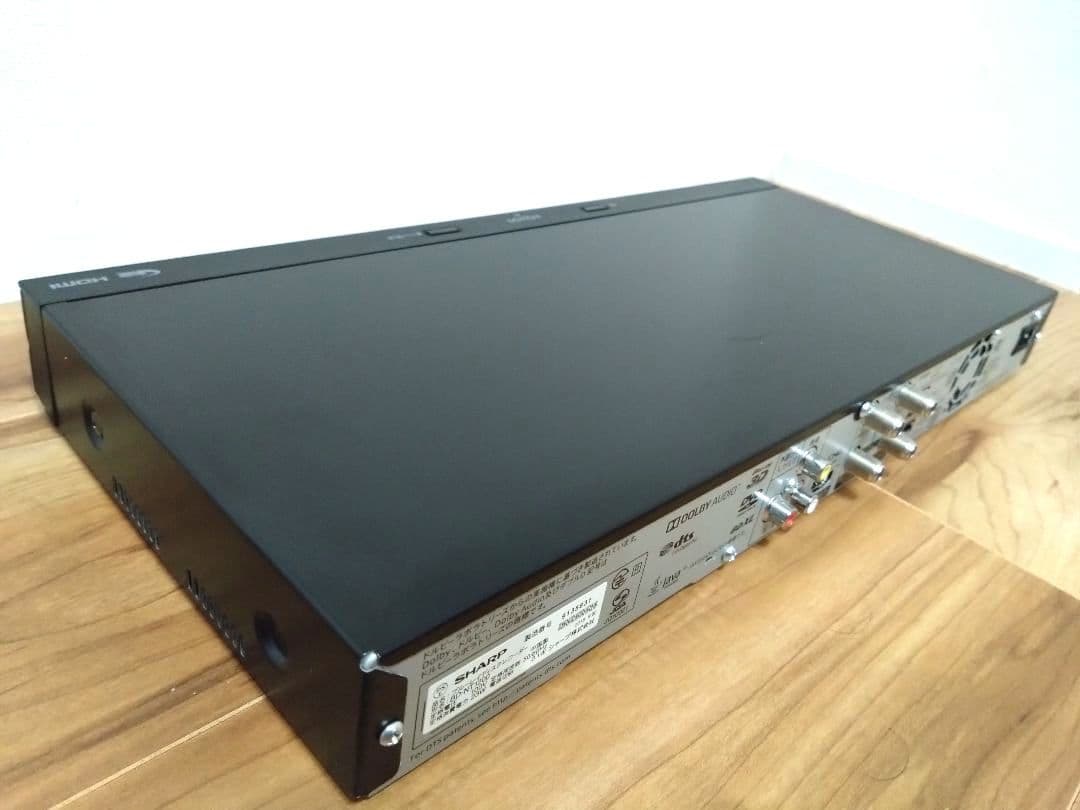 SHARP BDレコーダー BD-NT1200【1TB ３番組同時録画】