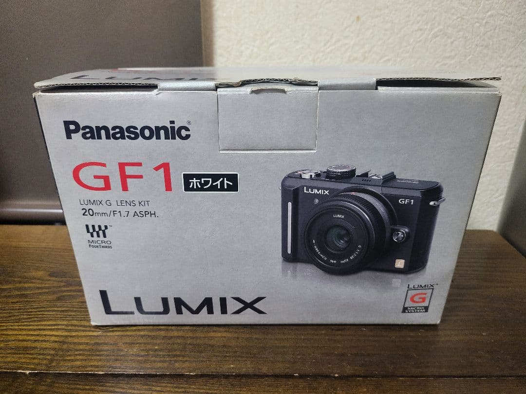 Panasonic LUMIX　H−H020パンケーキレンズ＆GF1本体等