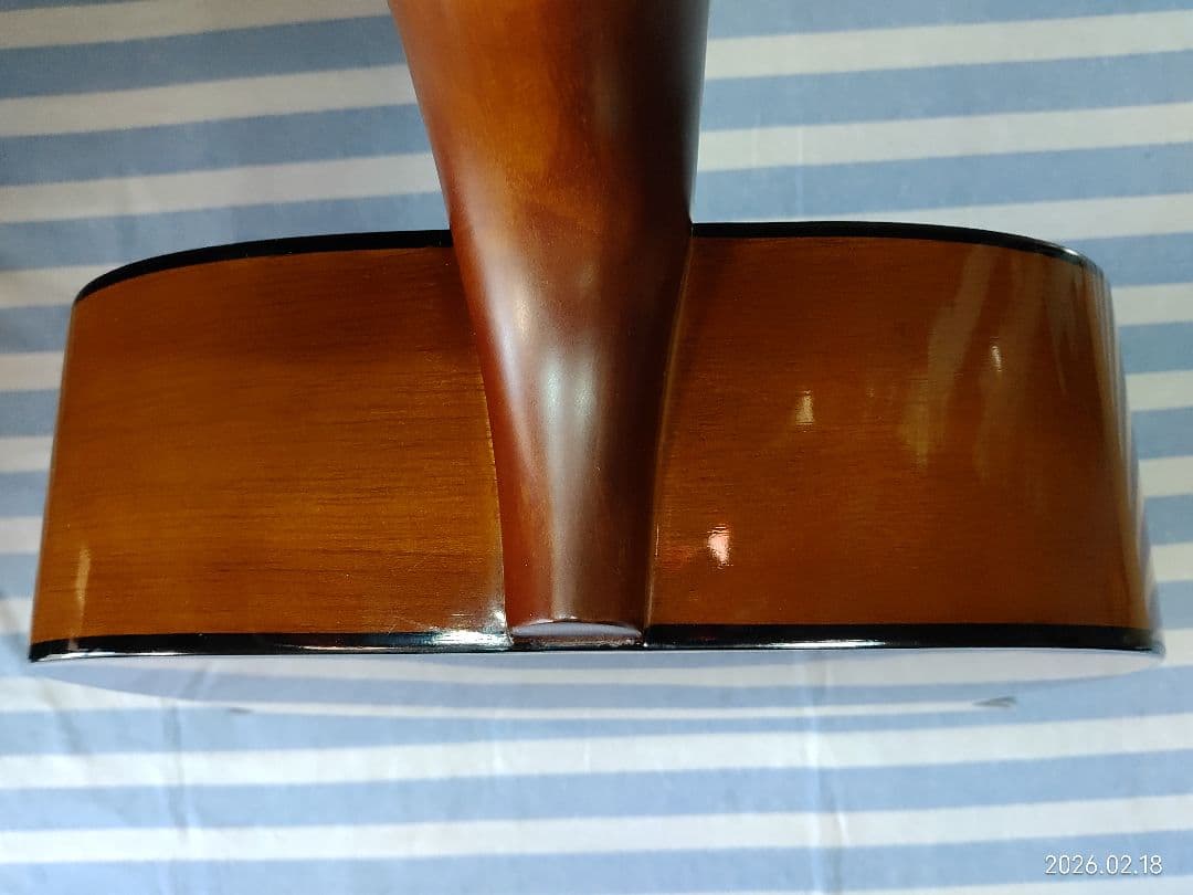 YAMAHAの一ランク上の初心者用アコースティックギターF315Dまずまず美品。