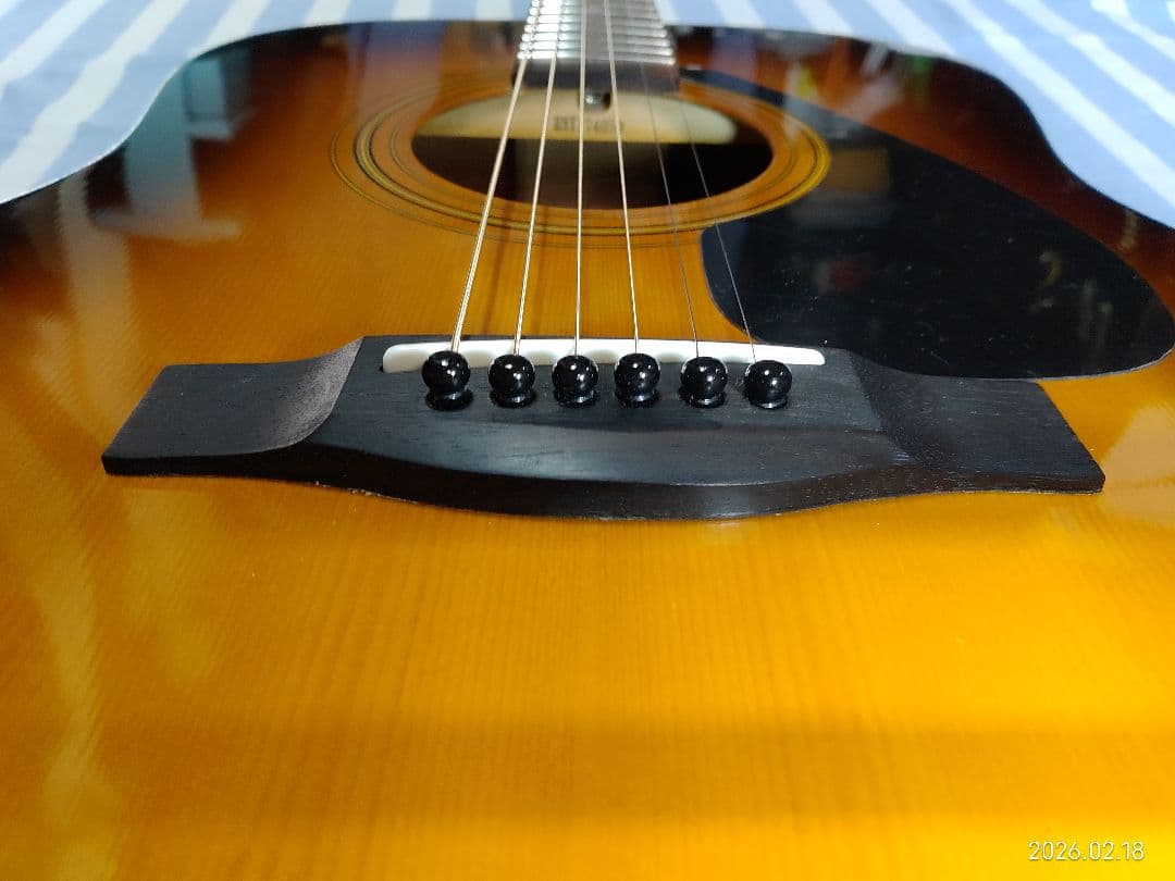 YAMAHAの一ランク上の初心者用アコースティックギターF315Dまずまず美品。