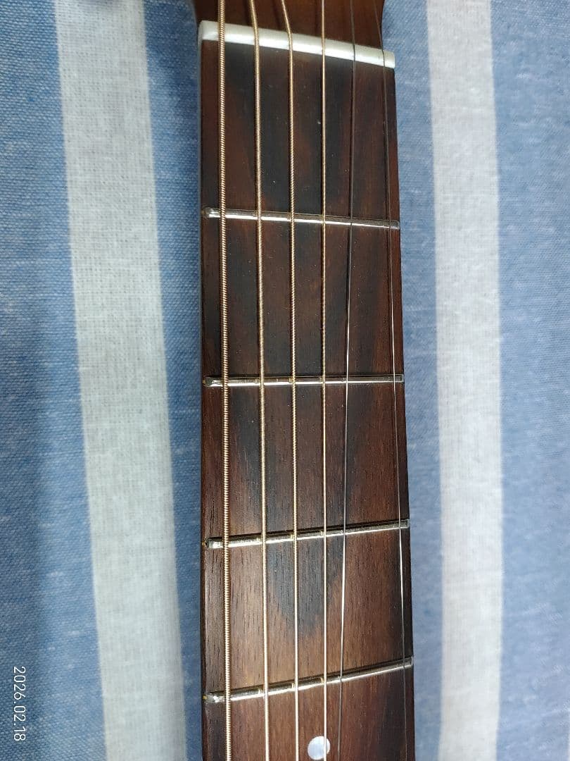 YAMAHAの一ランク上の初心者用アコースティックギターF315Dまずまず美品。