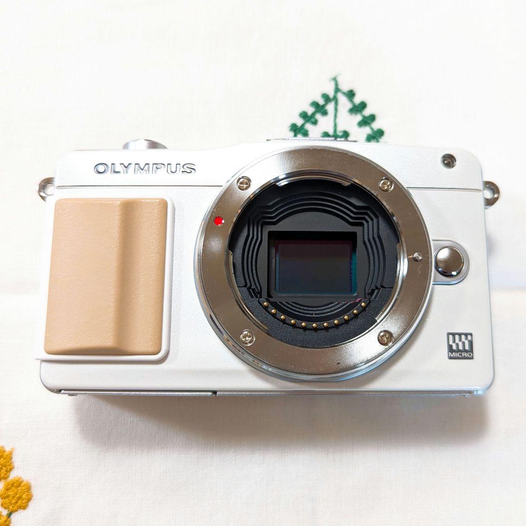 OLYMPUS PEN mini E-PM2 レンズキット　ホワイト