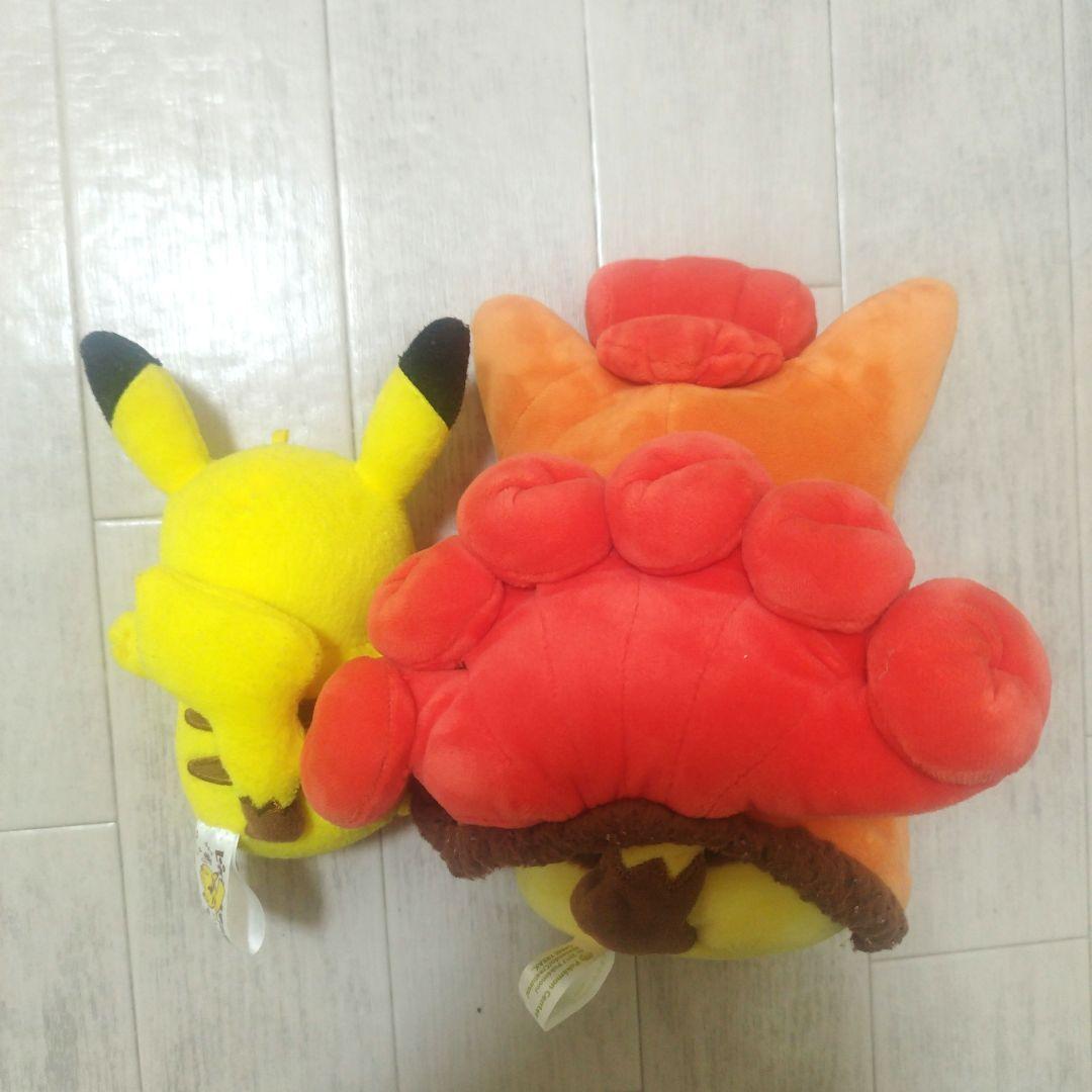 ピカチュウ　ロコンポンチョ　ピカチュウマニア　困り顔ピカチュウ　セット