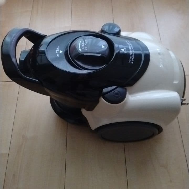 SHARP シャープ 掃除機　パワーサイクロン式クリーナー EC-CT12-C