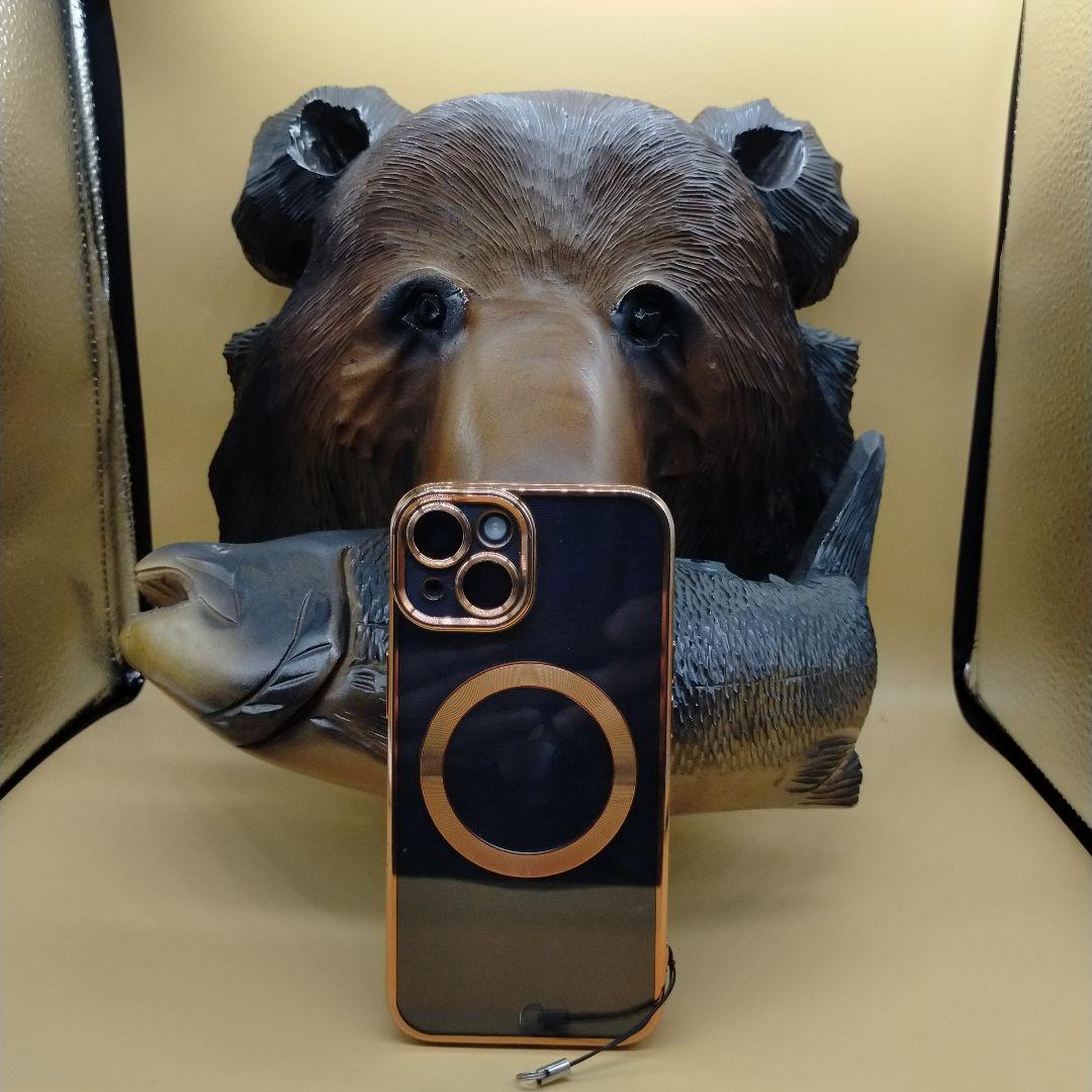クマと鮭の木彫り彫刻 【一刀彫】約30cm