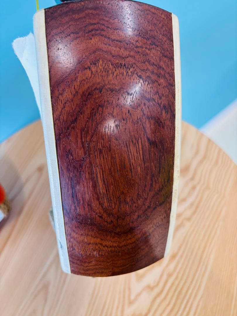 三味線 2本セット（1本使用可＋1本皮破れ）置き台付き
