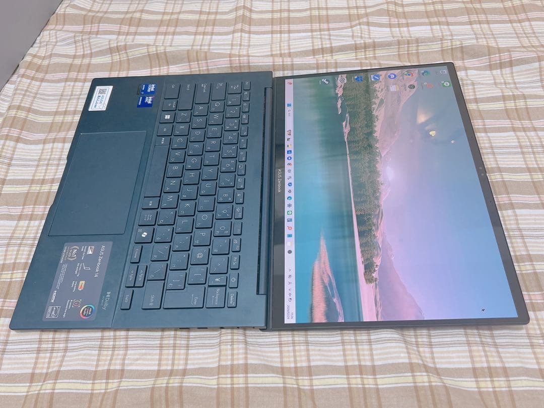 ASUS Zenbook14 OLED /Core Ｕltra7/メモリ32GB