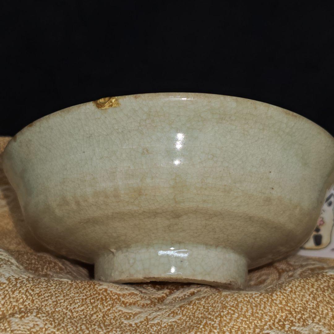 李朝堅手(白磁)平茶碗(元箱、包み古布付、繕い有り)
