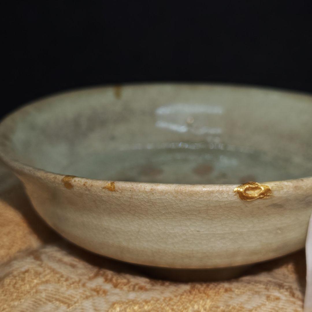李朝堅手(白磁)平茶碗(元箱、包み古布付、繕い有り)