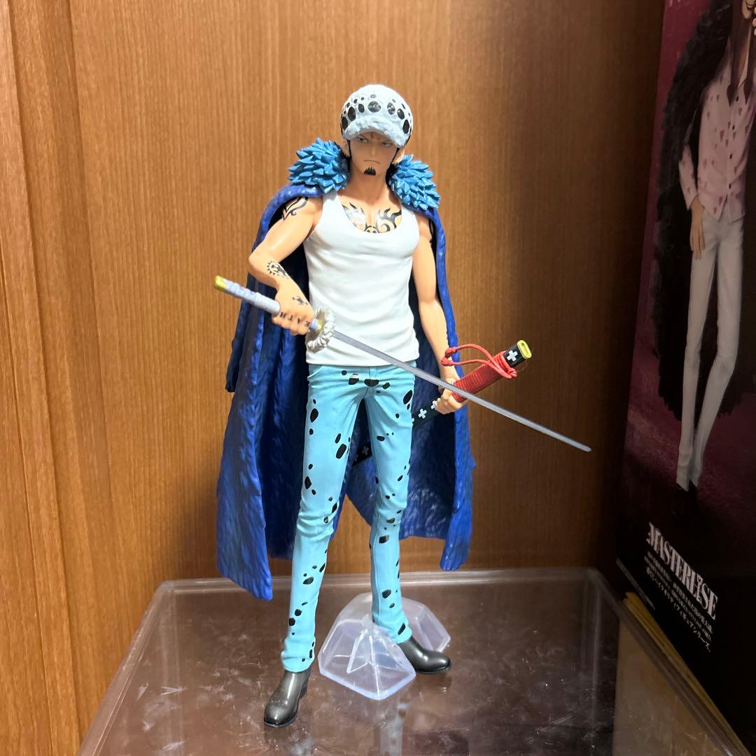 ワンピース コラソン　ロー　フィギュア