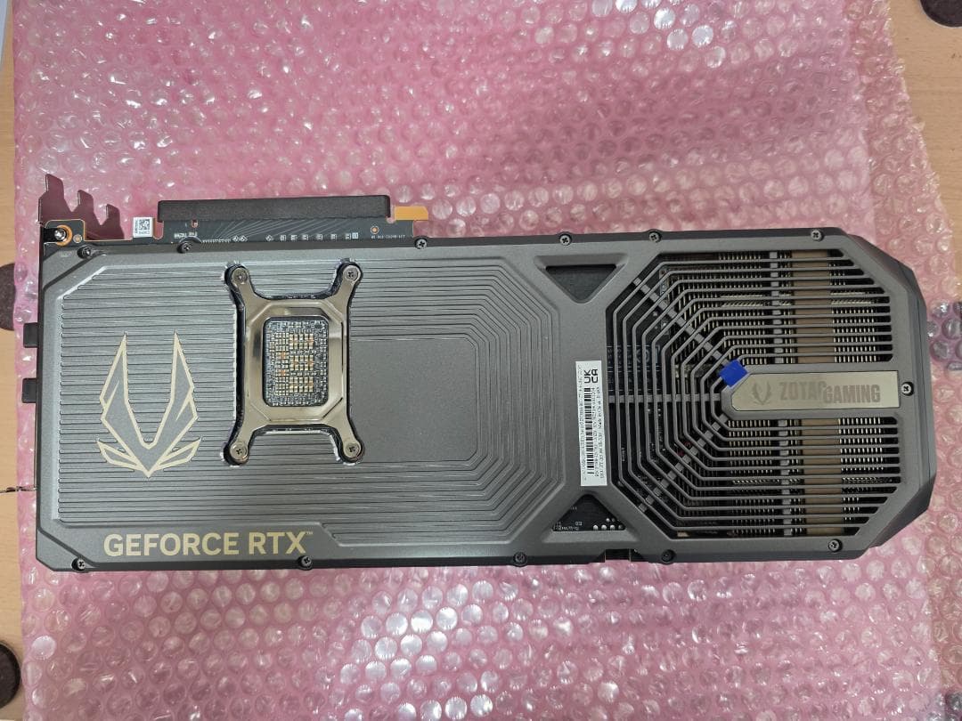 グラフィックボード・グラボ・ビデオカード ZOTAC RTX 5080 AMP Extreme INFINITY