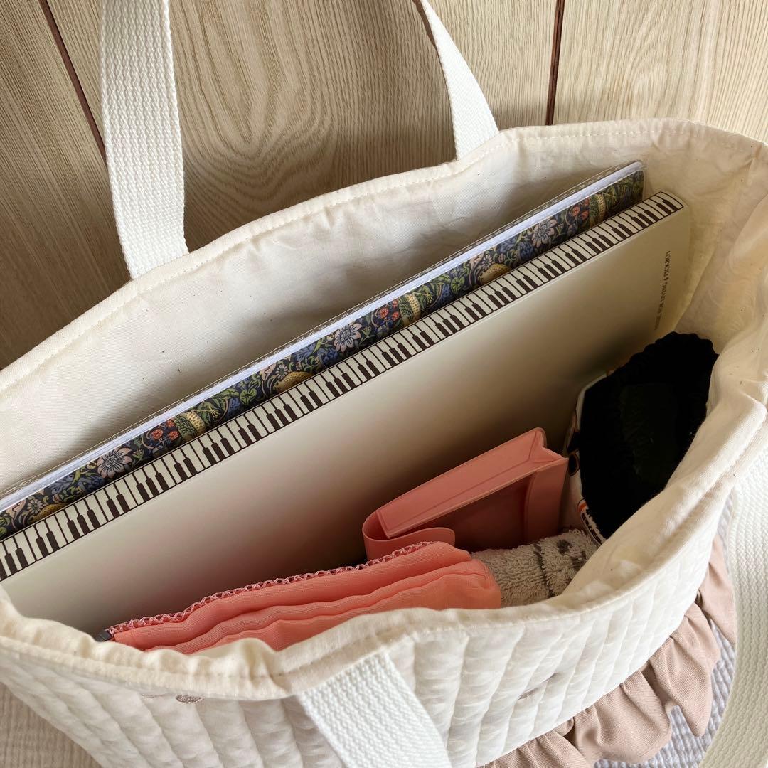 ヌビ　フリルレッスンバック　バッグ　ピンク　花　イブル　韓国　キルティング