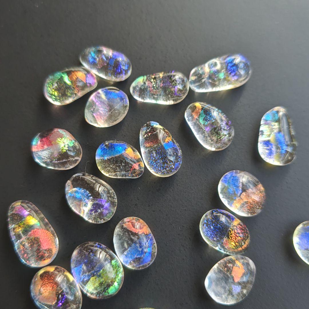 ガラスナギット☆82、ダイクロガラスのみ使用、雫型色々、20個、小売可能