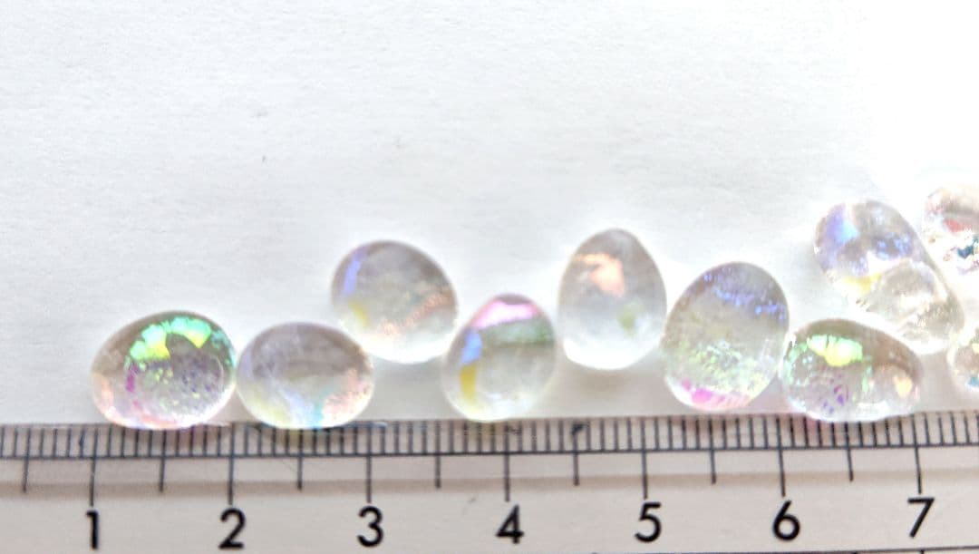 ガラスナギット☆82、ダイクロガラスのみ使用、雫型色々、20個、小売可能