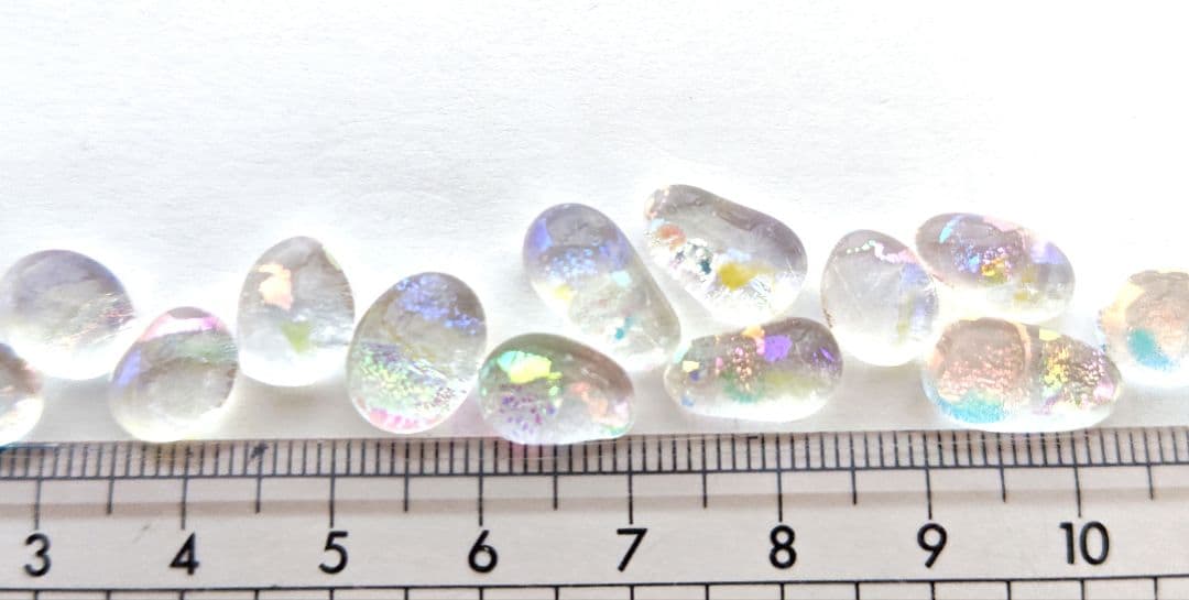 ガラスナギット☆82、ダイクロガラスのみ使用、雫型色々、20個、小売可能