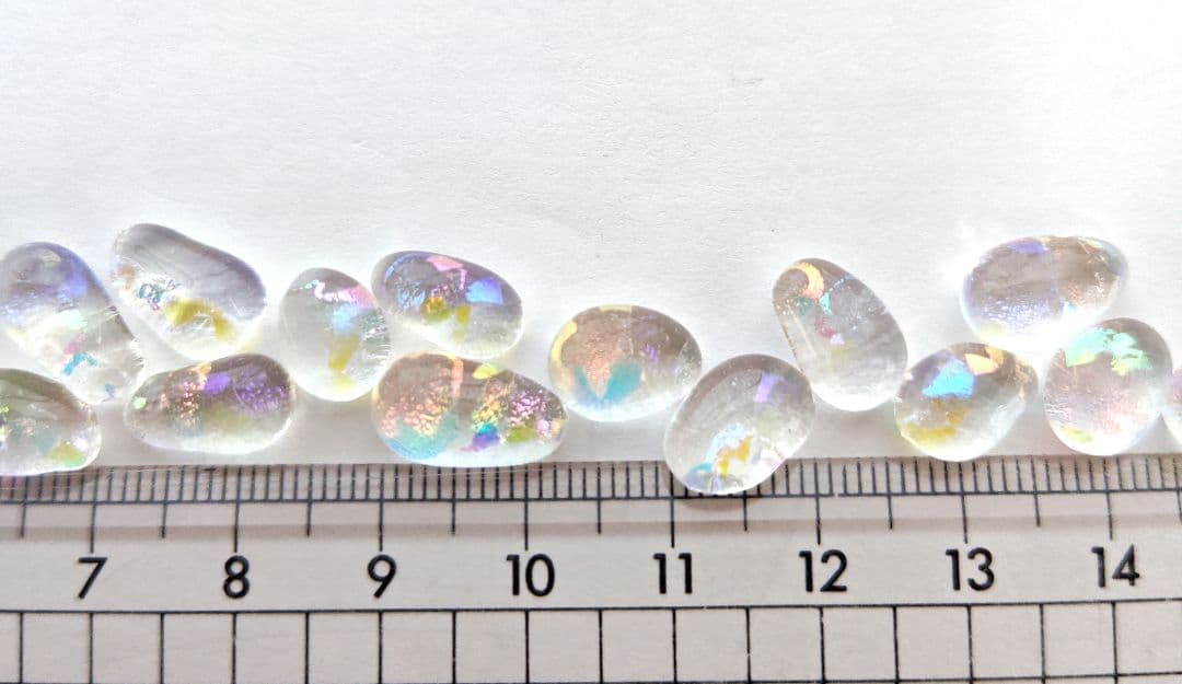 ガラスナギット☆82、ダイクロガラスのみ使用、雫型色々、20個、小売可能