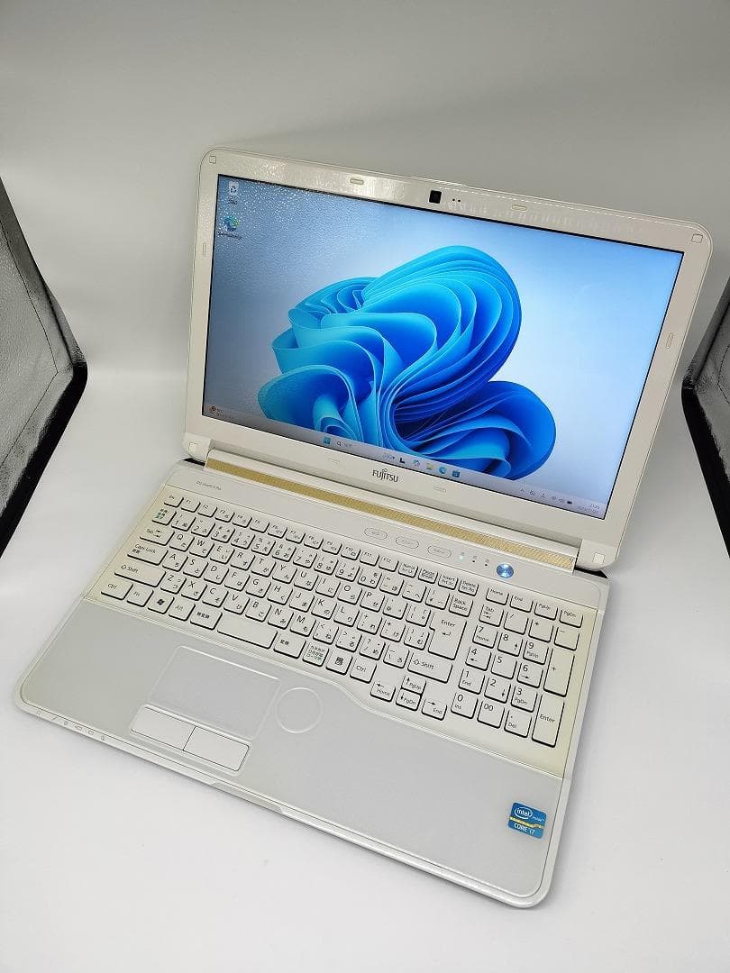 【FUJITSU】爆速 Core i7/新品SSD128GBノートパソコン　D6