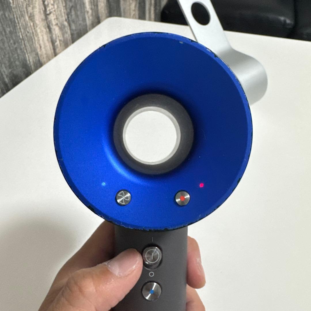 Dyson ドライヤー　HD01 スタンド付き‼️