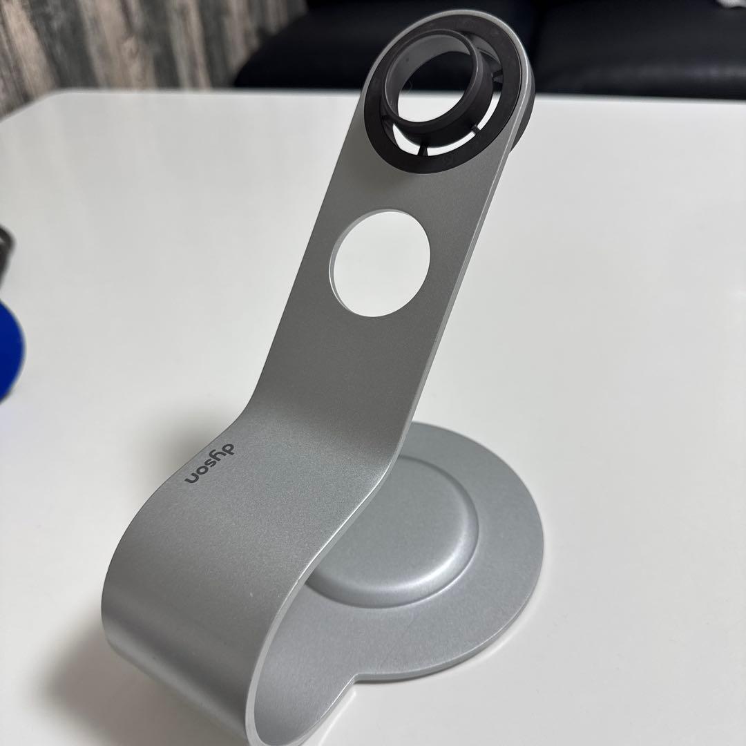 Dyson ドライヤー　HD01 スタンド付き‼️