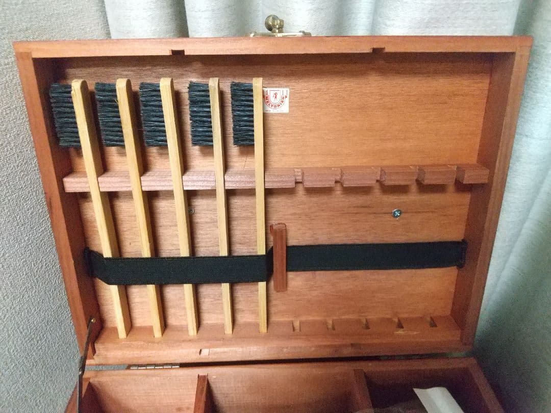 MELTONIAN英国王室御用達メルトニアン　シューケアボックスブラシ靴セット箱