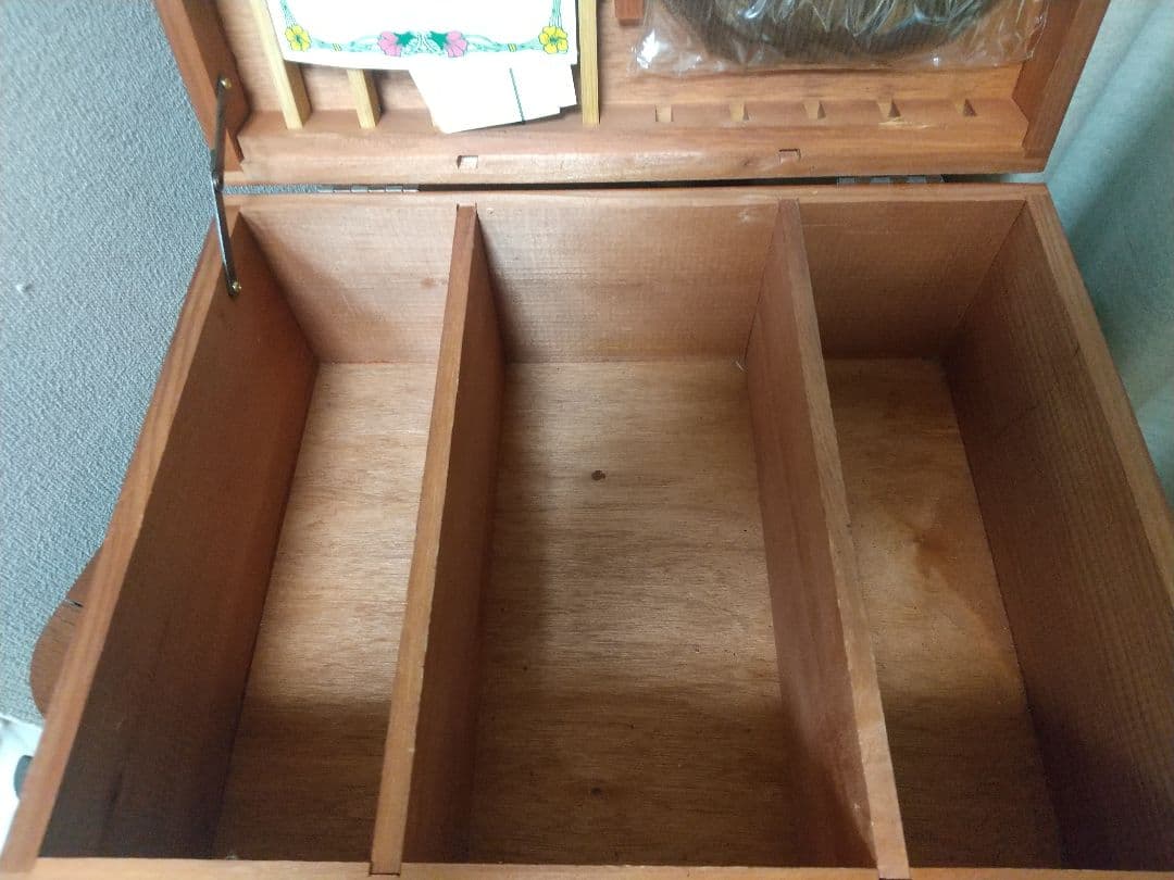 MELTONIAN英国王室御用達メルトニアン　シューケアボックスブラシ靴セット箱