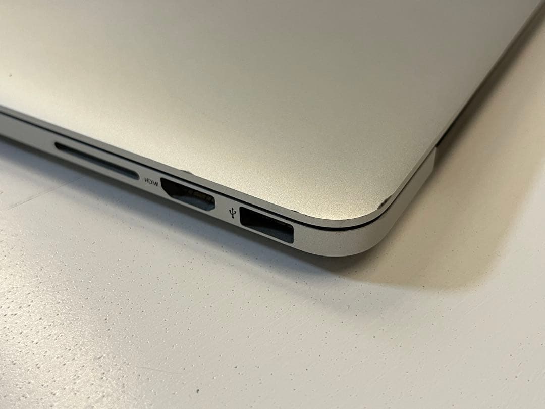 MacBook本体 MacBook Pro (Retina, 13-inch, Late 2013)