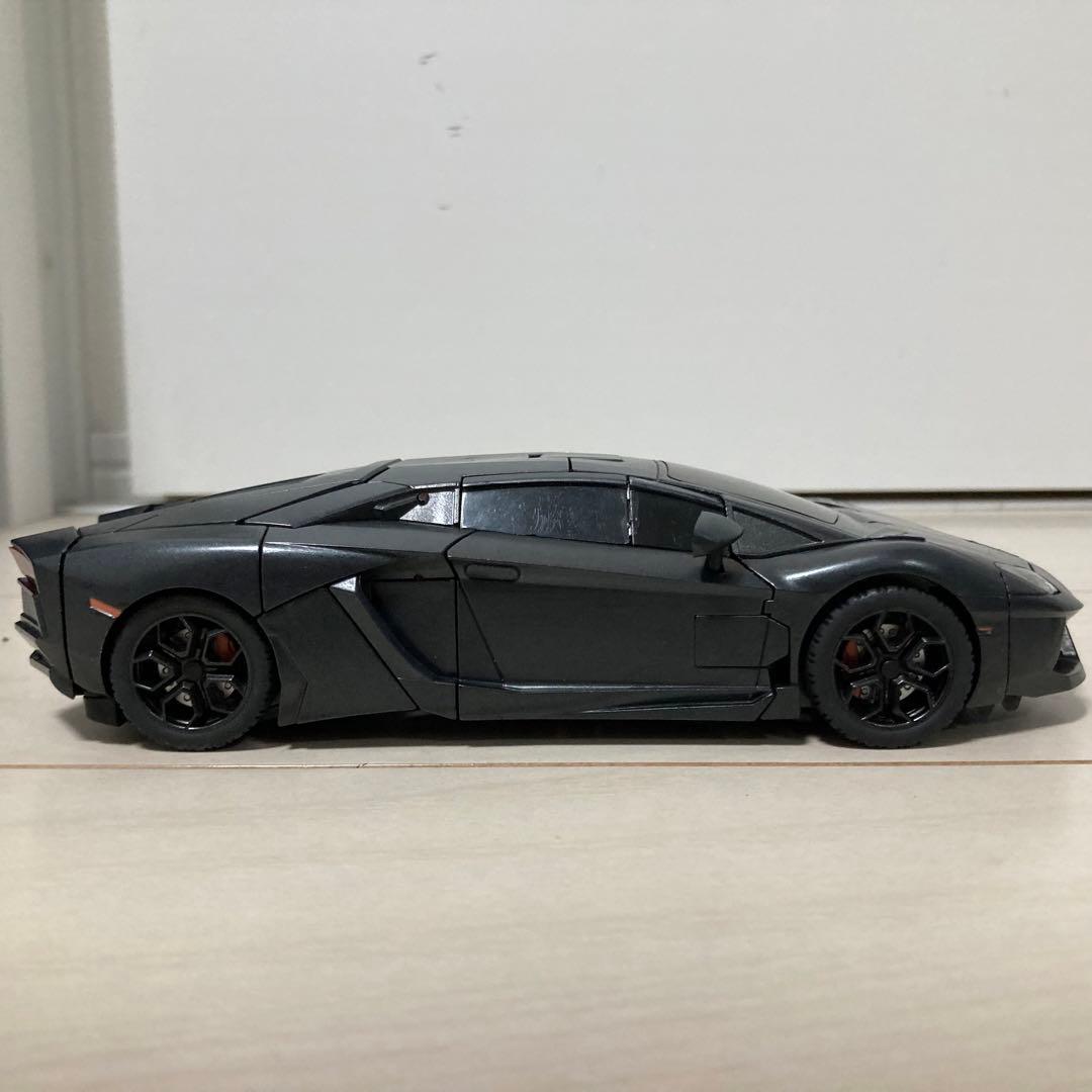 【塗装済】トランスフォーマー 非正規 ロックダウン 似 ペルーキル