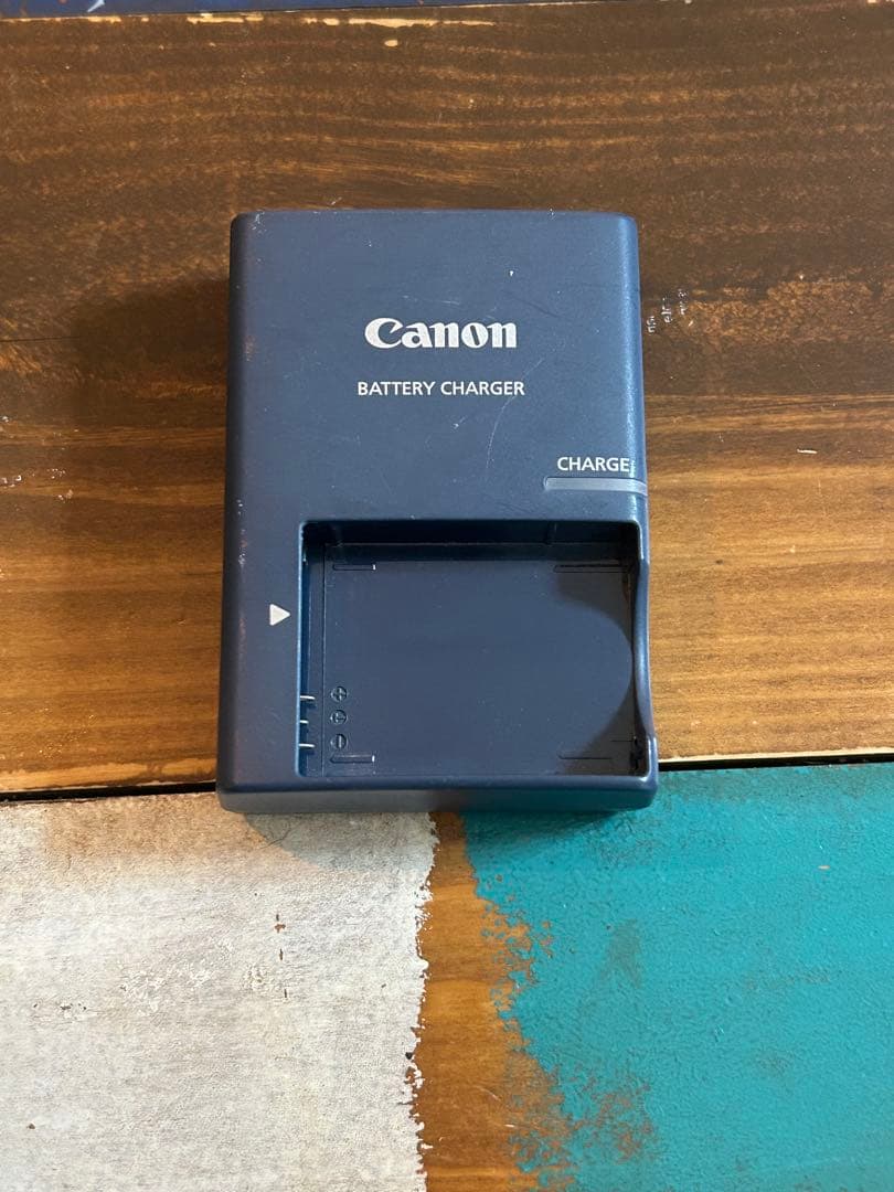 Canon PowerShot SX210 IS コンパクトデジタルカメラ