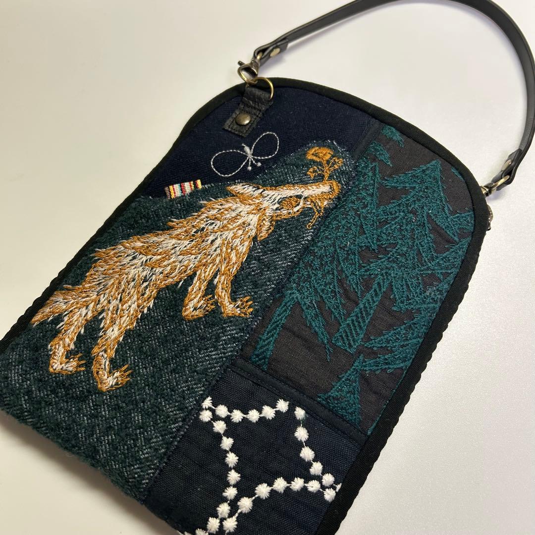ミナペルホネン　スマホポーチ　キルト　wolf 専用