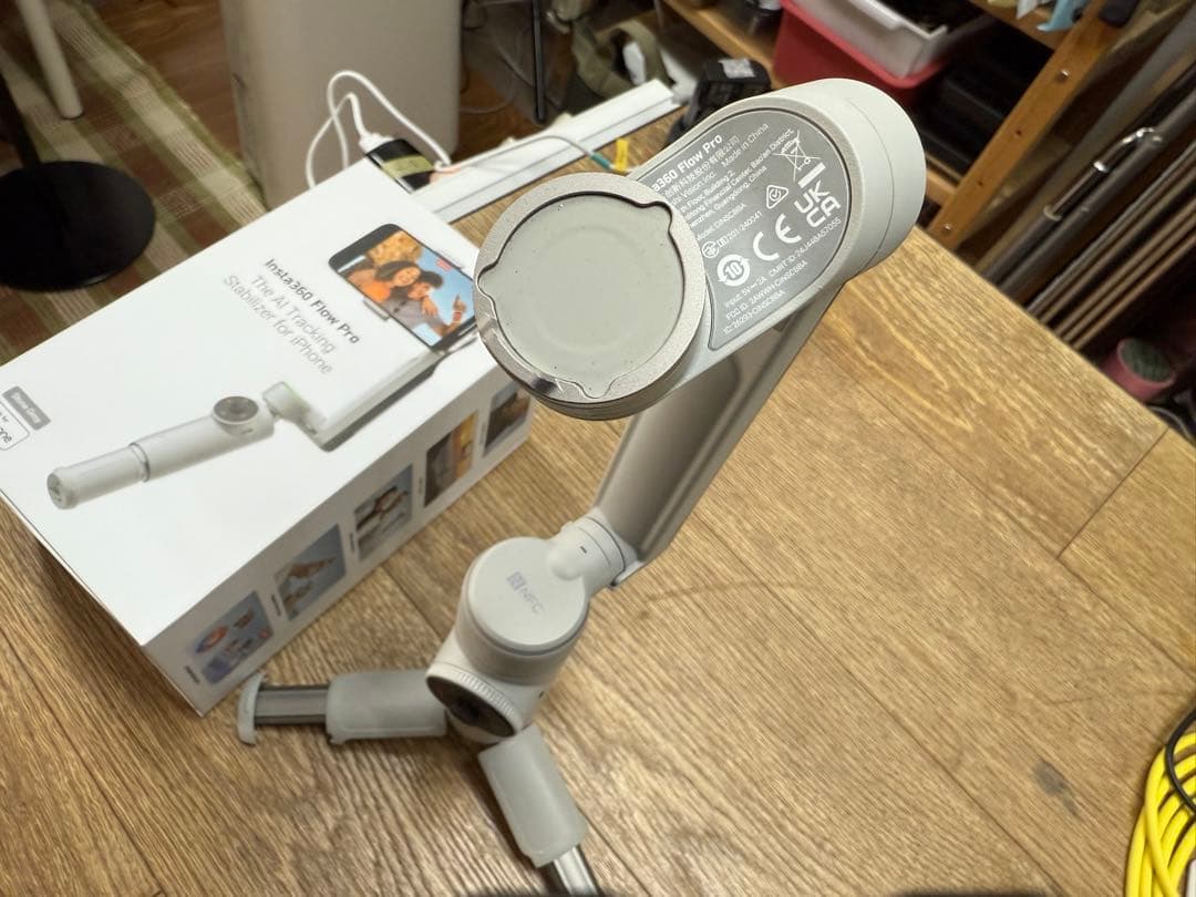 Insta360 Flow Pro 〈マグネットアダプター付属〉