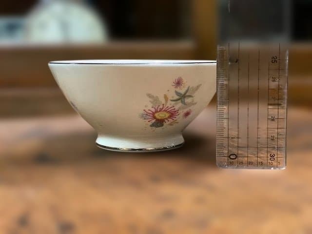 イギリス　ロイヤルアルバート　アンティーク　カップ、ケーキ皿大小の計3点セット