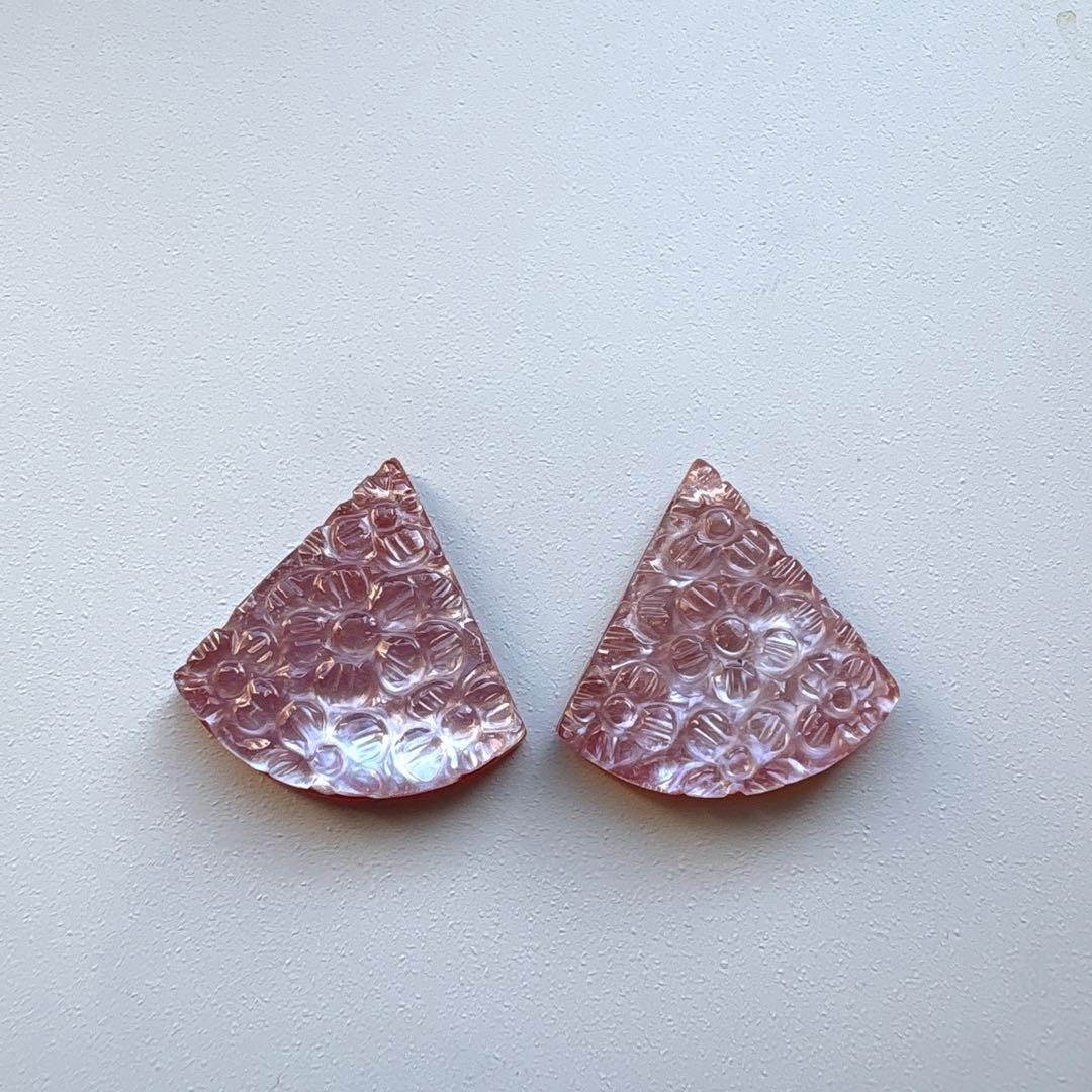 《のんたん様》専用✴︎カーネリアンファンシェイプ小花カービング＊チャーム