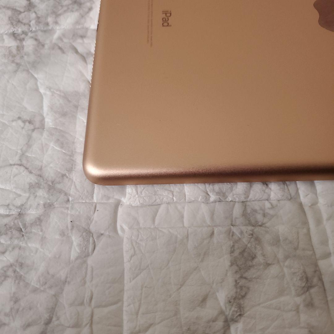 120 iPad 6世代 32GB SIMフリー ゴールド