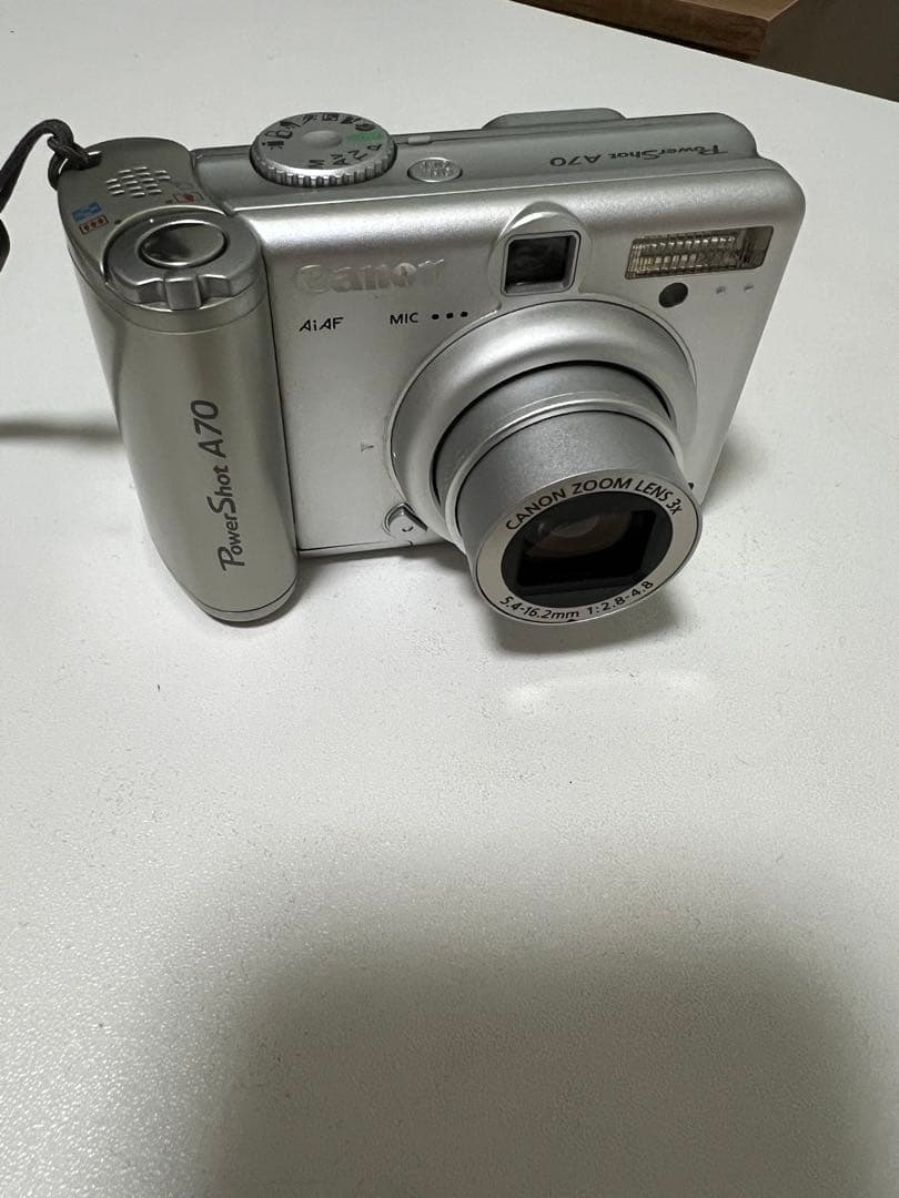 デジタルカメラ Canon Power Shot A70 3.2 MP 5.4-16.2mm
