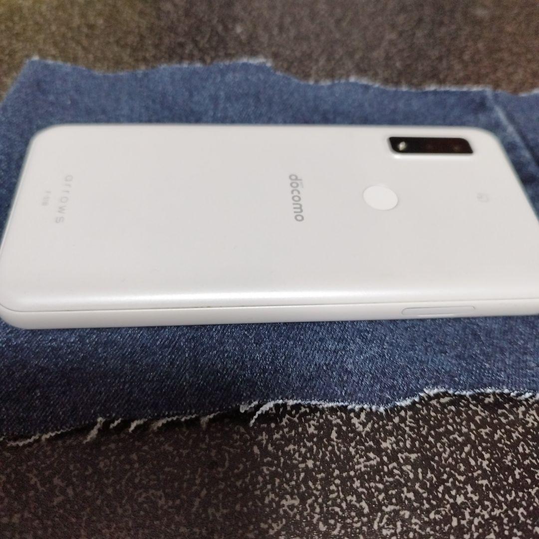 docomo arrows F-51B 64GB ホワイト 本体