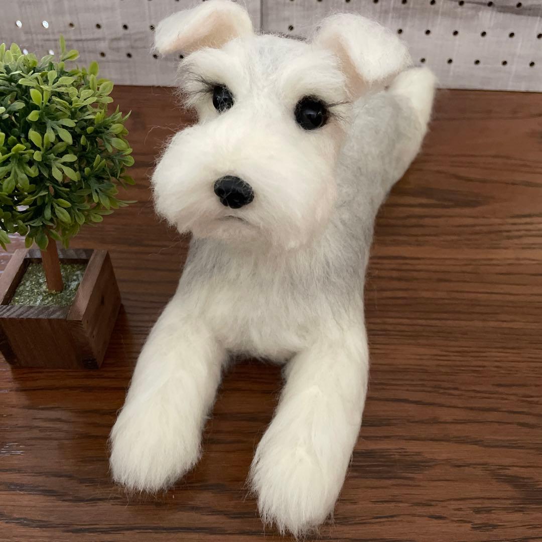 羊毛フェルト　ミニチュアシュナウザー　ブラック&シルバー　ソルト&ペッパーちゃん