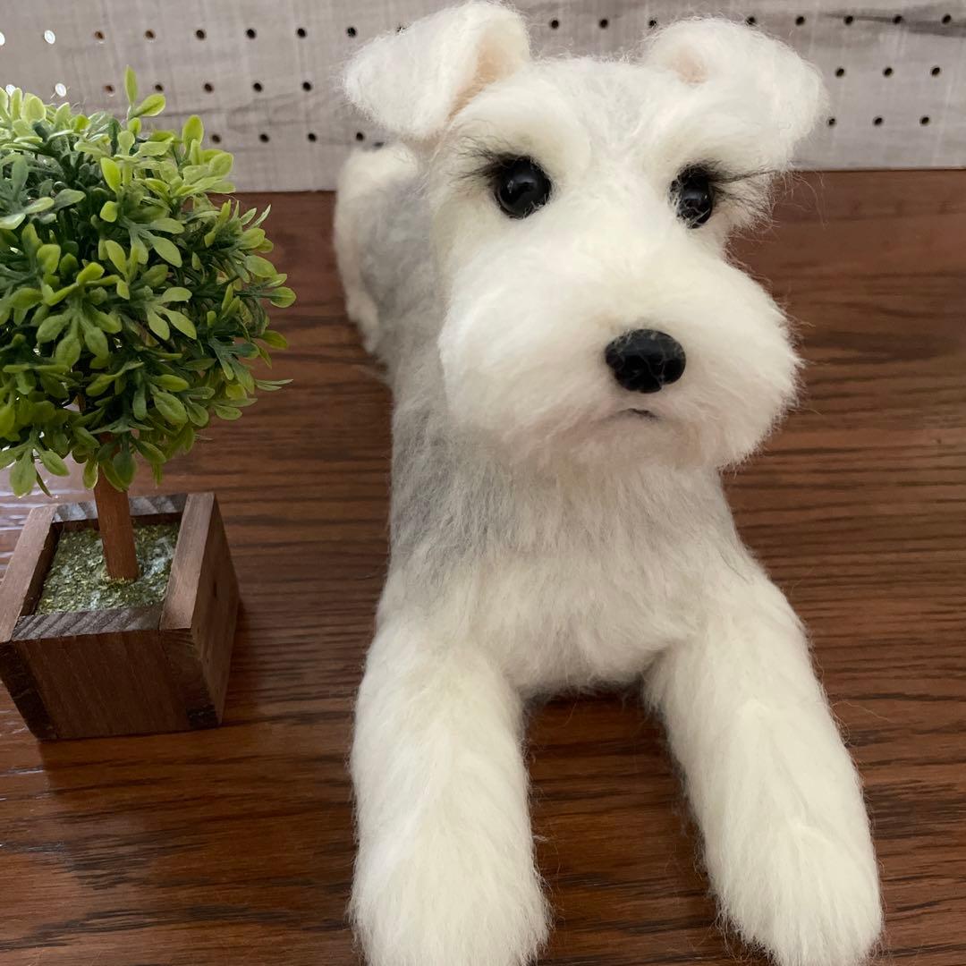 羊毛フェルト　ミニチュアシュナウザー　ブラック&シルバー　ソルト&ペッパーちゃん