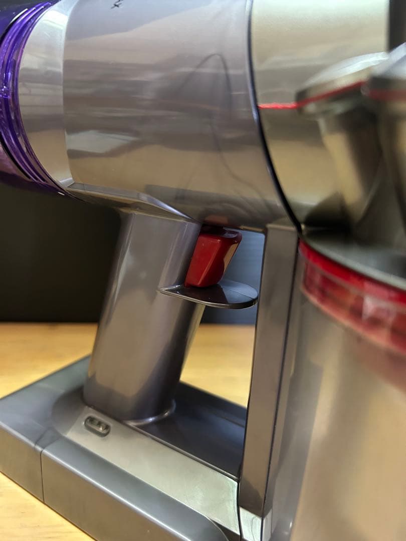 掃除機・クリーナー dyson SV10K