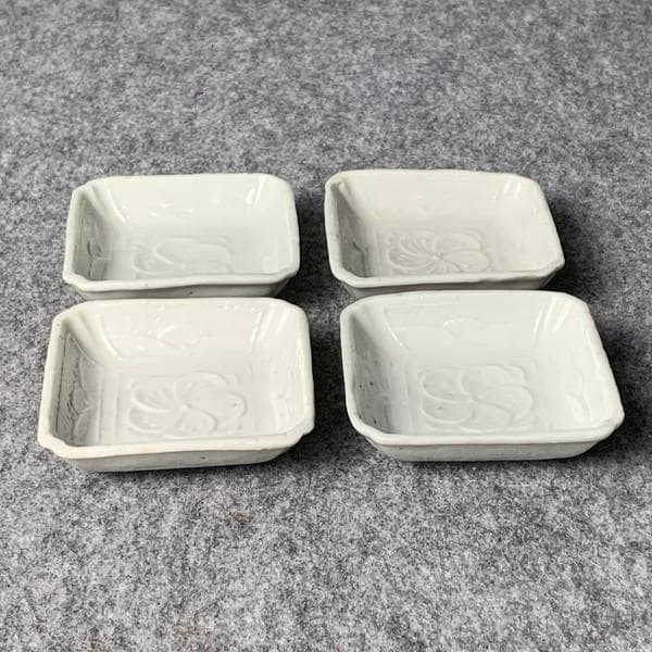 陽刻梅文豆皿4枚[B34367]
