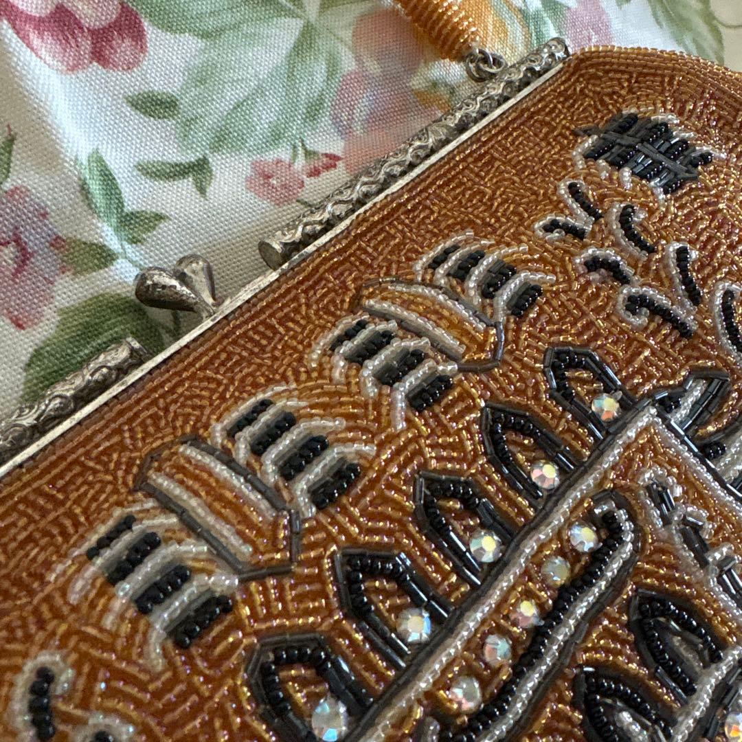 ハンドメイド　ビーズ手提げカバン　内ポケット３個有り　ご近所さんの作品です。