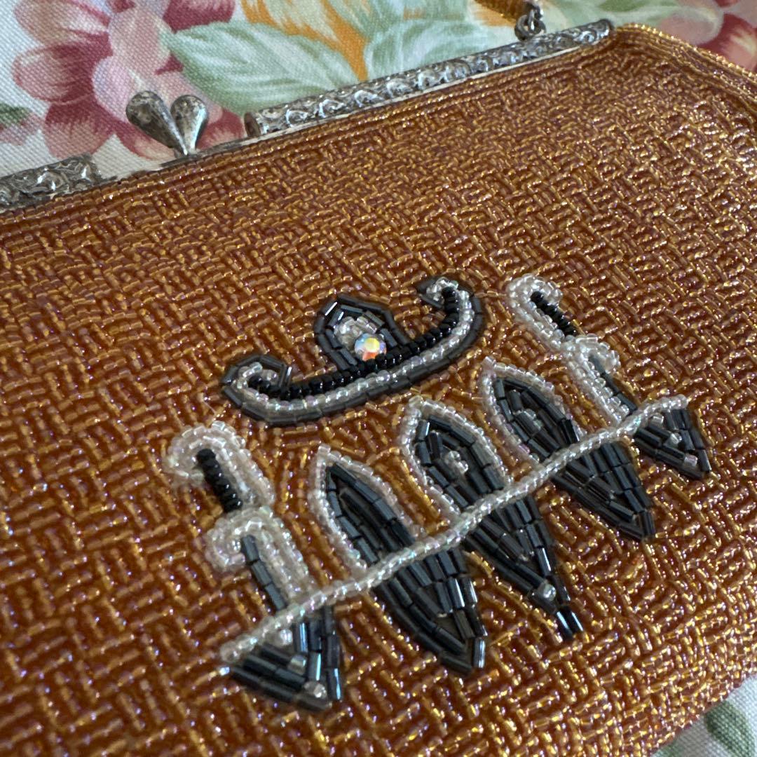 ハンドメイド　ビーズ手提げカバン　内ポケット３個有り　ご近所さんの作品です。