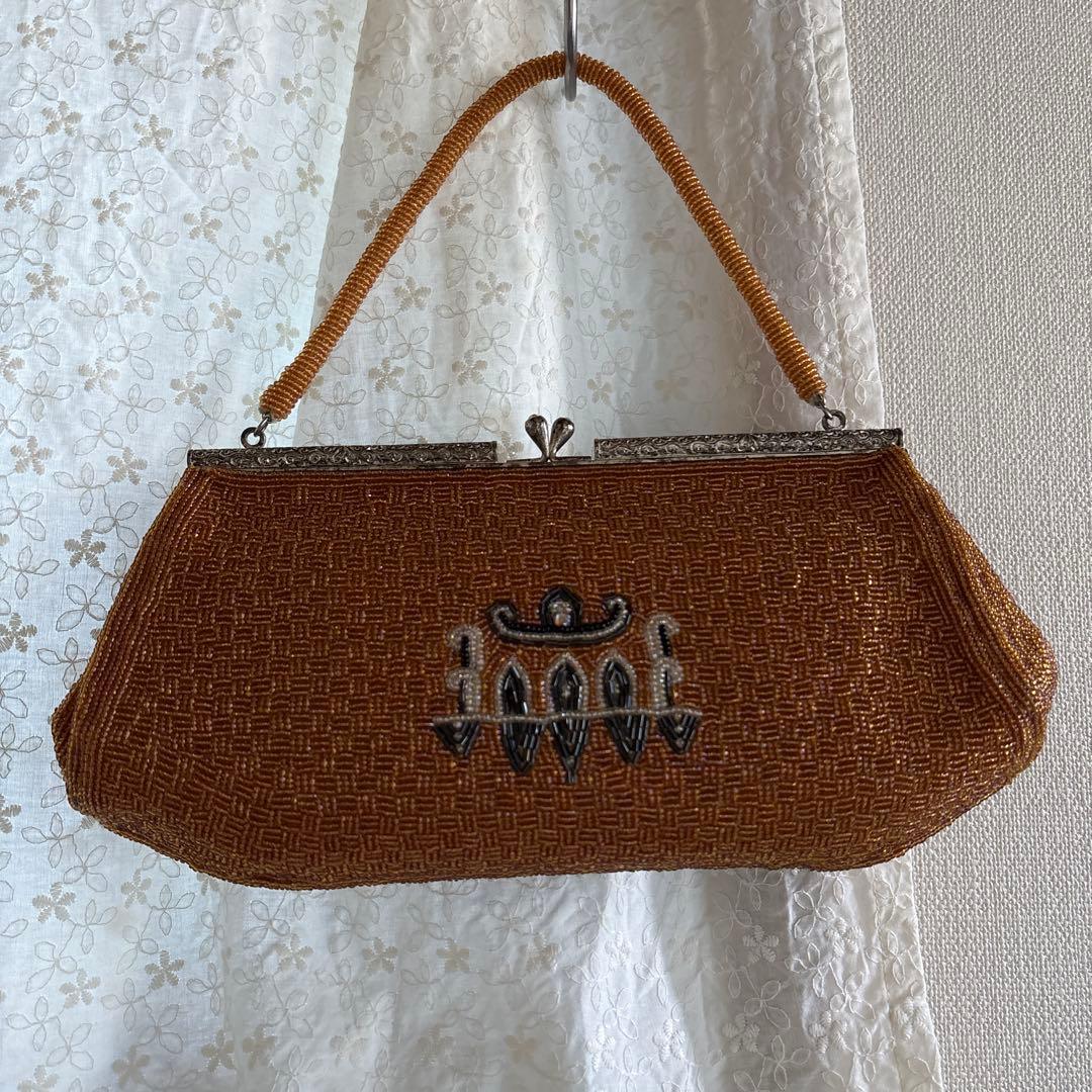 ハンドメイド　ビーズ手提げカバン　内ポケット３個有り　ご近所さんの作品です。
