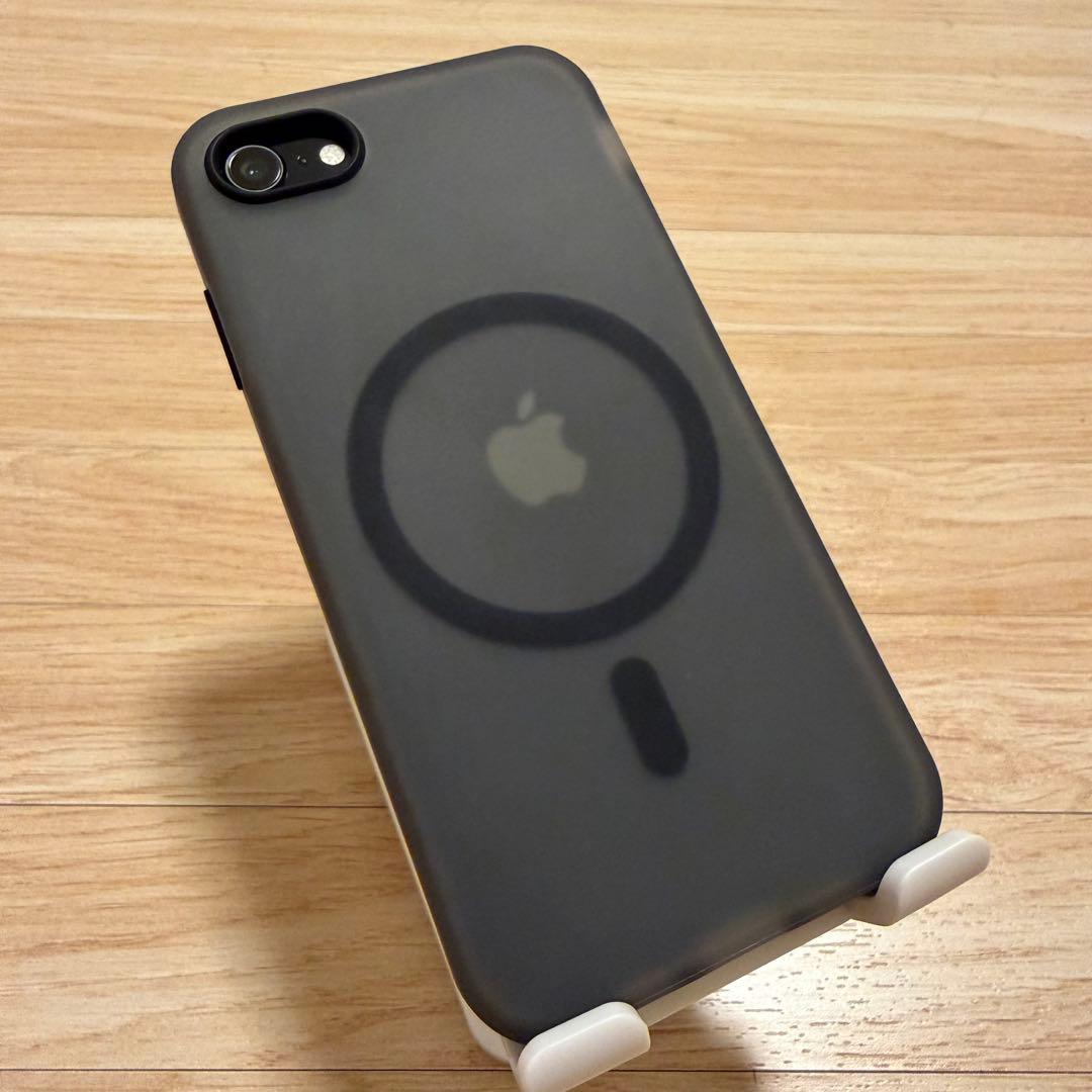 Apple iPhone SE 第2世代 64GB Black バッテリー83%