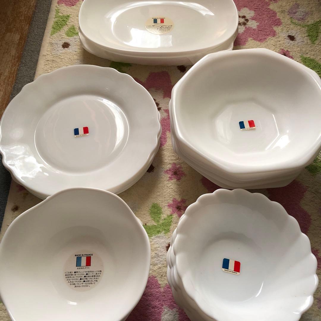 山崎パンの強化ガラス　食器１８枚セット