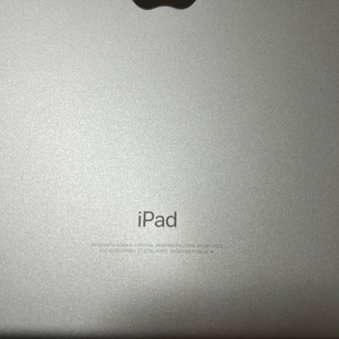 iPad第5世代 Wi-Fi + Cellular 32GB