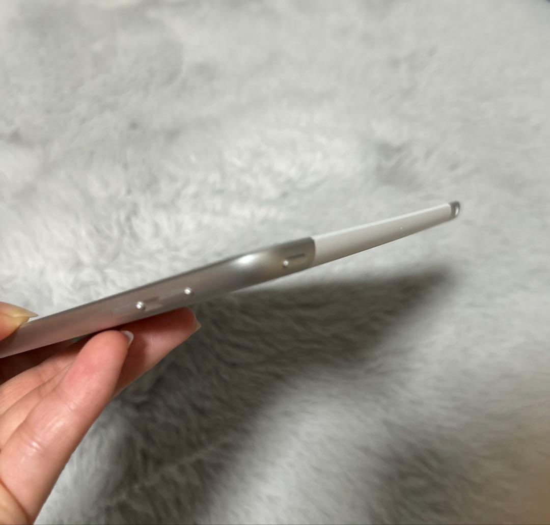 iPad第5世代 Wi-Fi + Cellular 32GB
