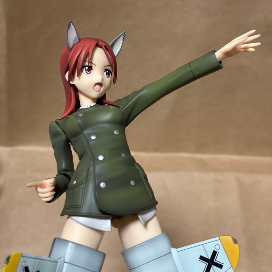 ストライクウィッチーズ2 ストライクウィッチーズ劇場版 1/8完成品フィギュア