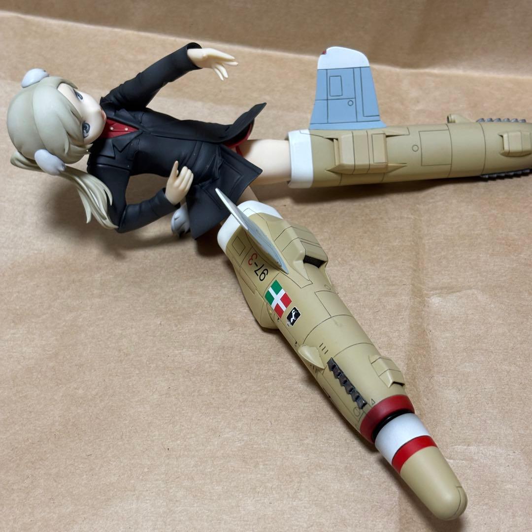 ストライクウィッチーズ2 ストライクウィッチーズ劇場版 1/8完成品フィギュア